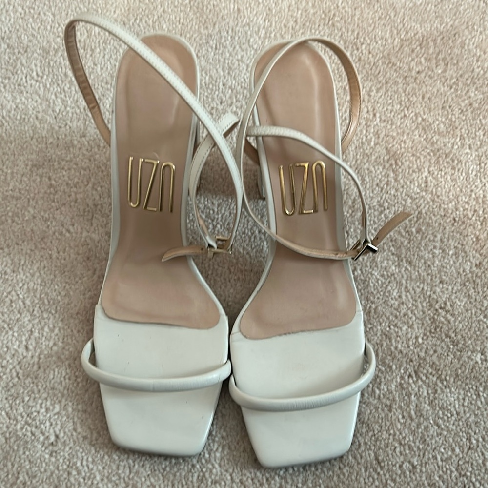 UZN Strappy Sandal Block Heel 4.5” Leather Off-White, Size 38, Brazil